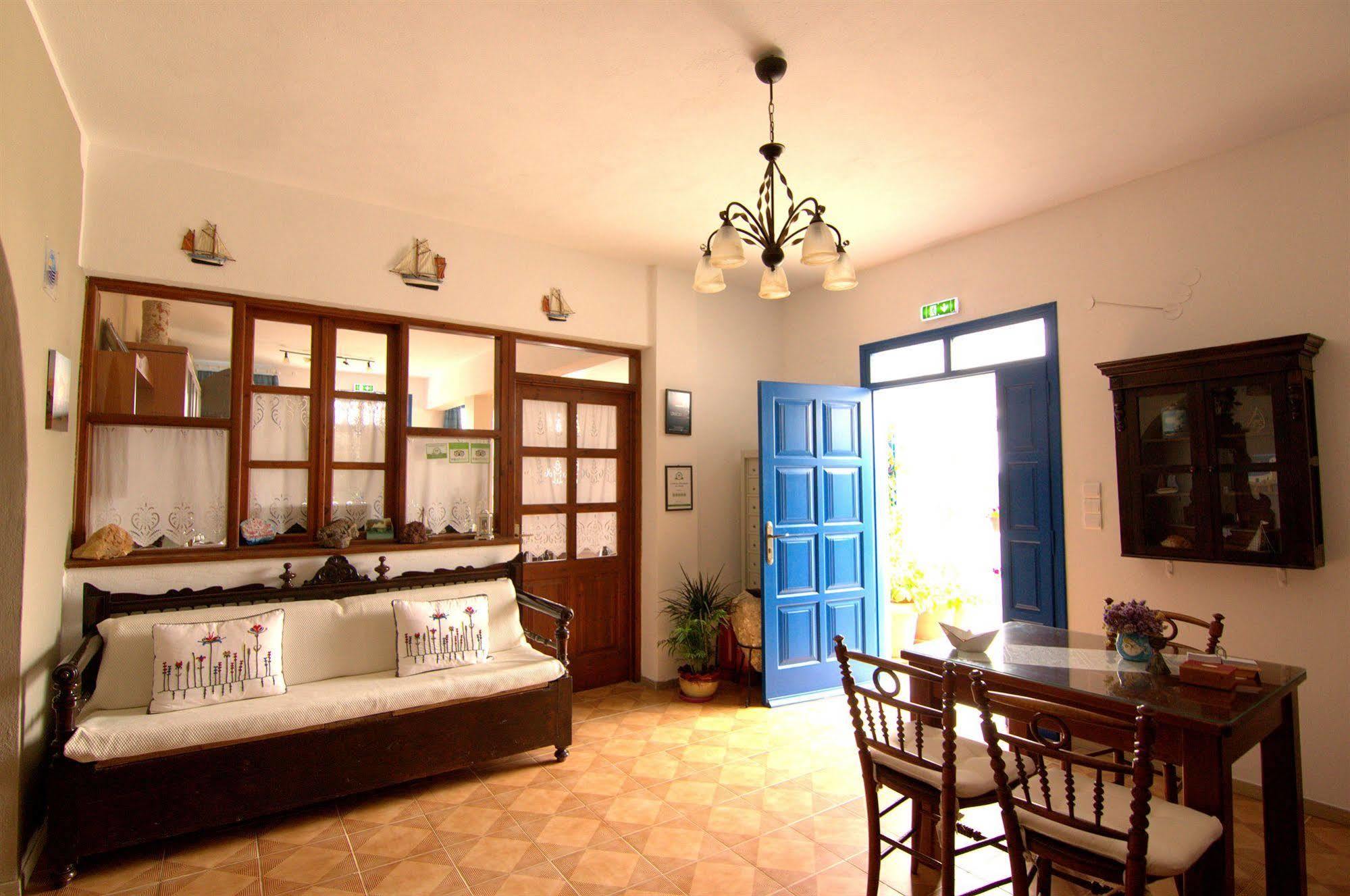 Anna'S Hotel Karterádosz Kültér fotó